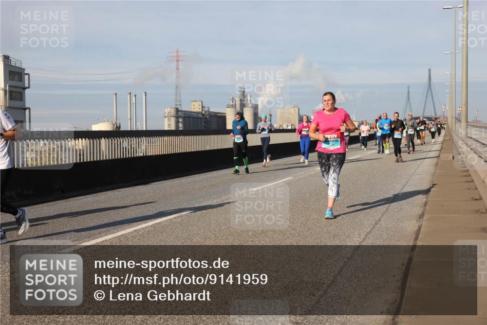 03.10.2025 - Köhlbrandbrückenlauf Lena Gebhardt http://msf.ph/oto/9141959 03.10.2025 09:59:47 Position 2  meine-sportfotos.de
