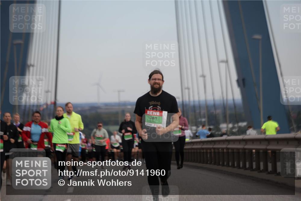 03.10.2025 - Köhlbrandbrückenlauf Jannik Wohlers http://msf.ph/oto/9141960 03.10.2025 15:39:30 Position 1 9215 meine-sportfotos.de