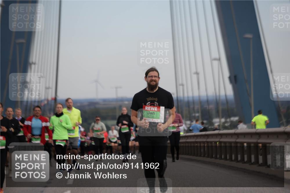 03.10.2025 - Köhlbrandbrückenlauf Jannik Wohlers http://msf.ph/oto/9141962 03.10.2025 15:39:30 Position 1 9215 meine-sportfotos.de