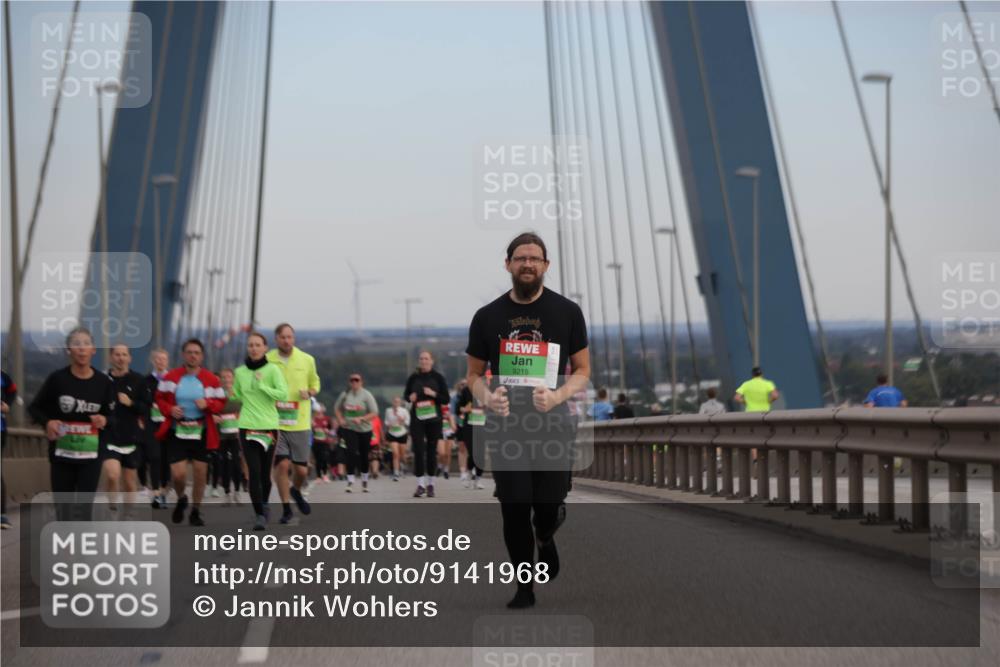03.10.2025 - Köhlbrandbrückenlauf Jannik Wohlers http://msf.ph/oto/9141968 03.10.2025 15:39:31 Position 1 9215 meine-sportfotos.de