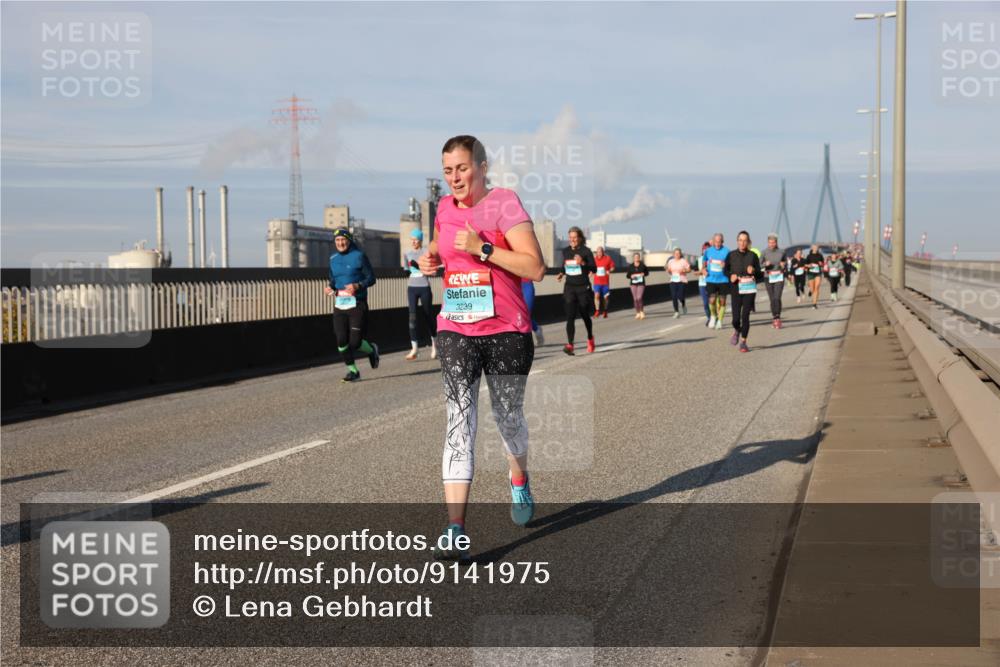 03.10.2025 - Köhlbrandbrückenlauf Lena Gebhardt http://msf.ph/oto/9141975 03.10.2025 09:59:48 Position 2 3239 meine-sportfotos.de