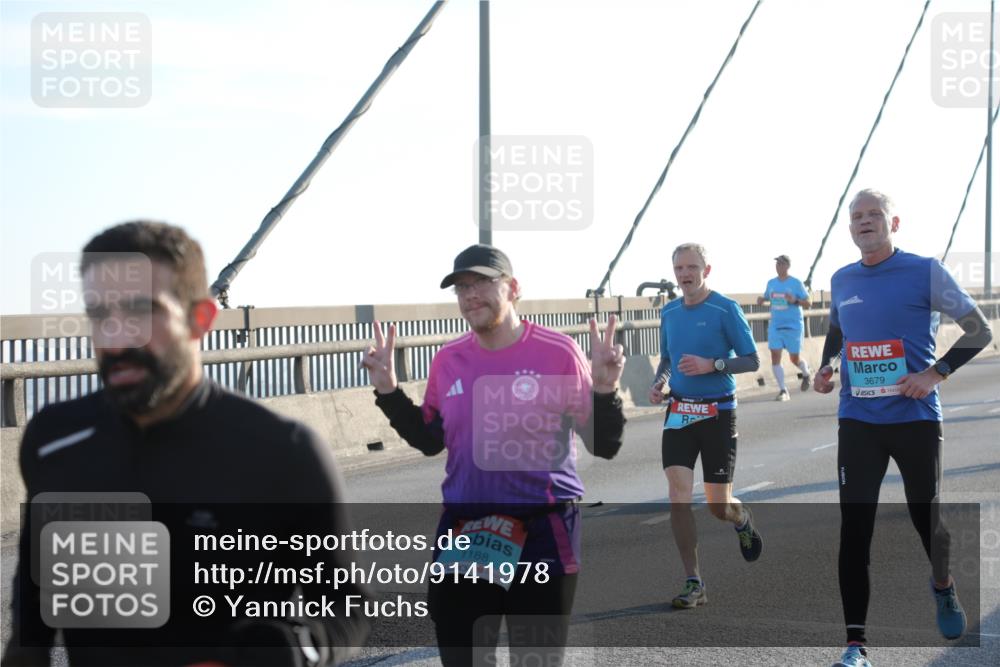 03.10.2025 - Köhlbrandbrückenlauf Yannick Fuchs http://msf.ph/oto/9141978 03.10.2025 08:27:17 Position 2 1188, 3679 meine-sportfotos.de