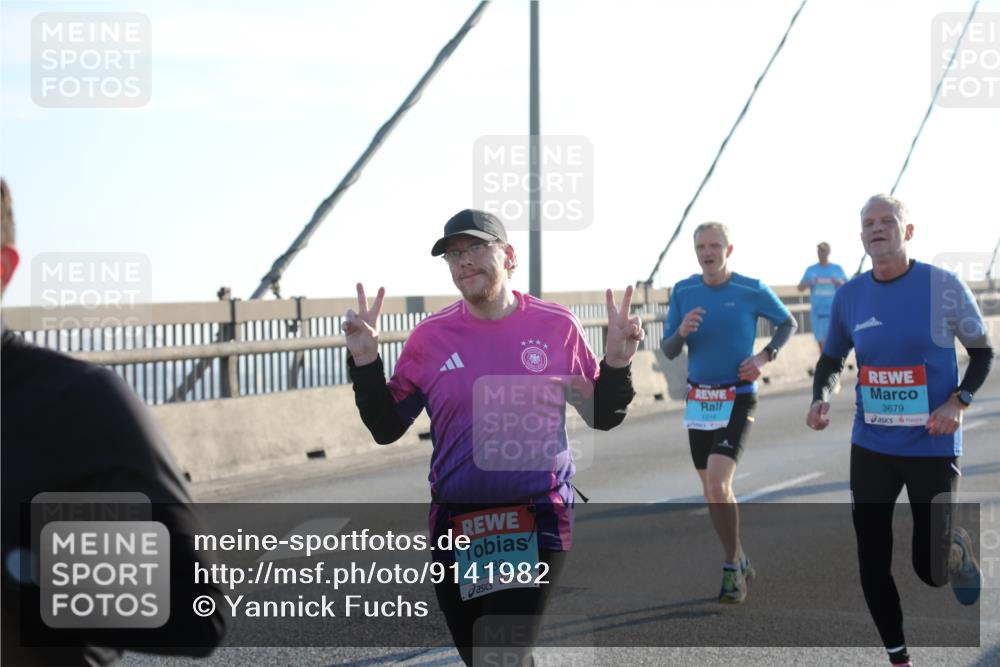 03.10.2025 - Köhlbrandbrückenlauf Yannick Fuchs http://msf.ph/oto/9141982 03.10.2025 08:27:17 Position 2 1188, 1319, 3679 meine-sportfotos.de