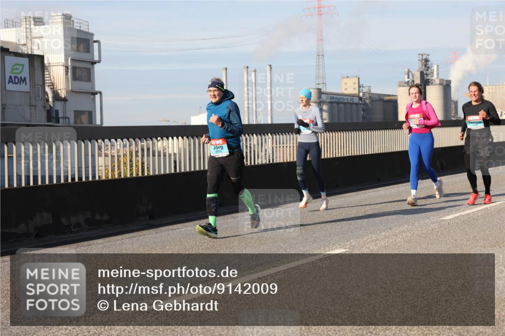 03.10.2025 - Köhlbrandbrückenlauf Lena Gebhardt http://msf.ph/oto/9142009 03.10.2025 09:59:50 Position 2 1576 meine-sportfotos.de