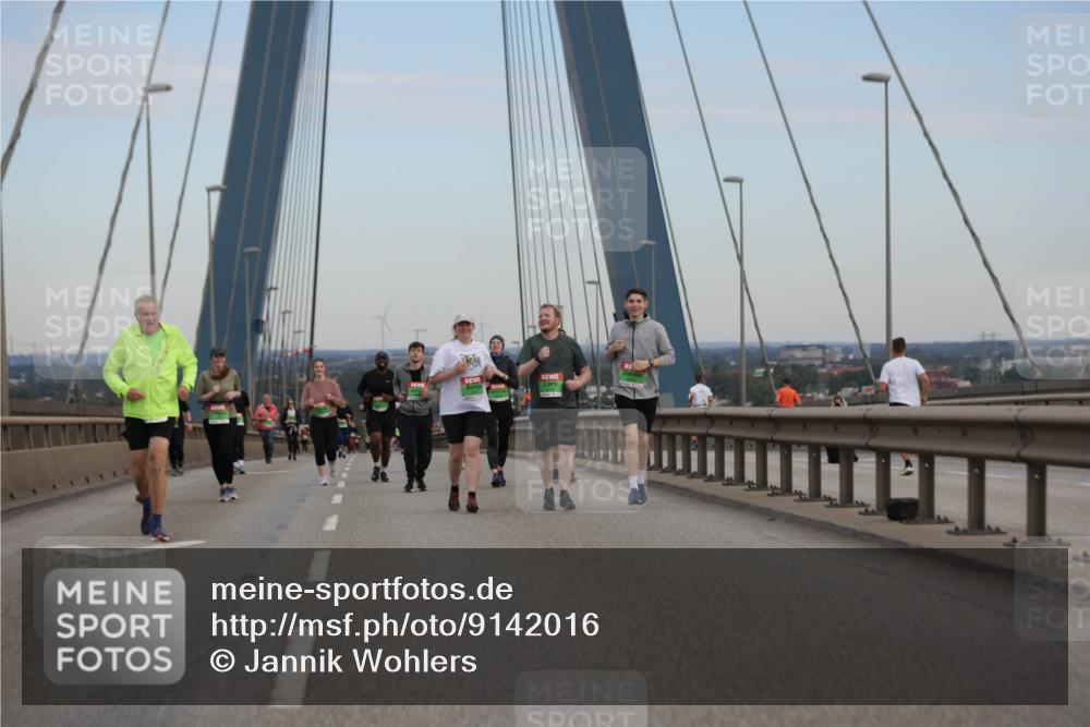 03.10.2025 - Köhlbrandbrückenlauf Jannik Wohlers http://msf.ph/oto/9142016 03.10.2025 15:40:29 Position 1  meine-sportfotos.de