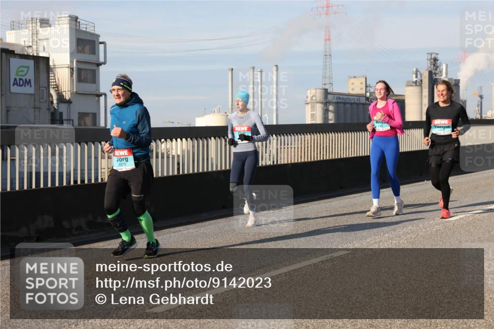 03.10.2025 - Köhlbrandbrückenlauf Lena Gebhardt http://msf.ph/oto/9142023 03.10.2025 09:59:50 Position 2 1576, 1467 meine-sportfotos.de