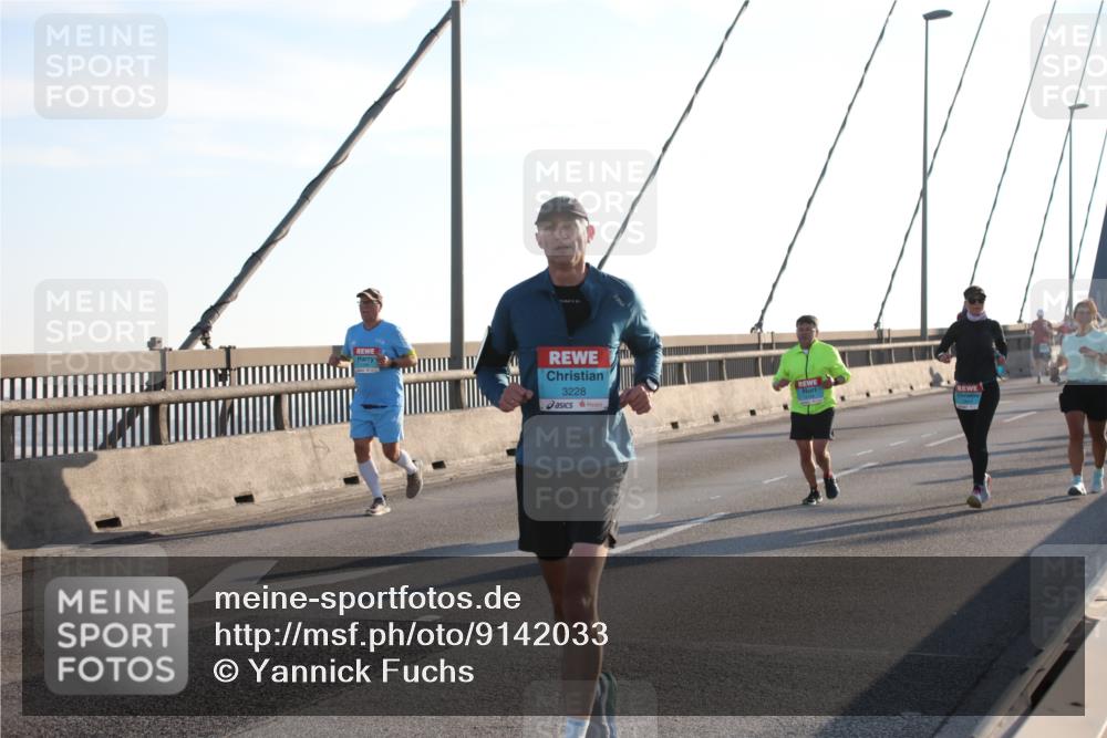 03.10.2025 - Köhlbrandbrückenlauf Yannick Fuchs http://msf.ph/oto/9142033 03.10.2025 08:27:20 Position 2 3228 meine-sportfotos.de