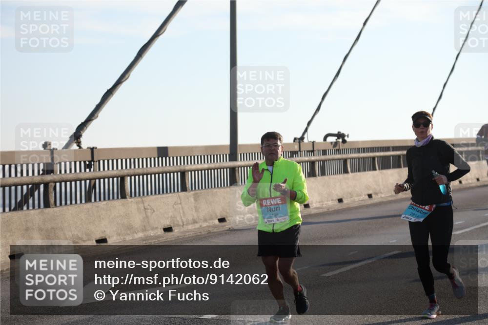 03.10.2025 - Köhlbrandbrückenlauf Yannick Fuchs http://msf.ph/oto/9142062 03.10.2025 08:27:22 Position 2 3198, 2814 meine-sportfotos.de