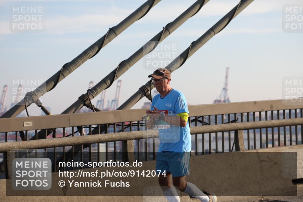 03.10.2025 - Köhlbrandbrückenlauf Yannick Fuchs http://msf.ph/oto/9142074 03.10.2025 08:27:23 Position 2 2760, 1286 meine-sportfotos.de