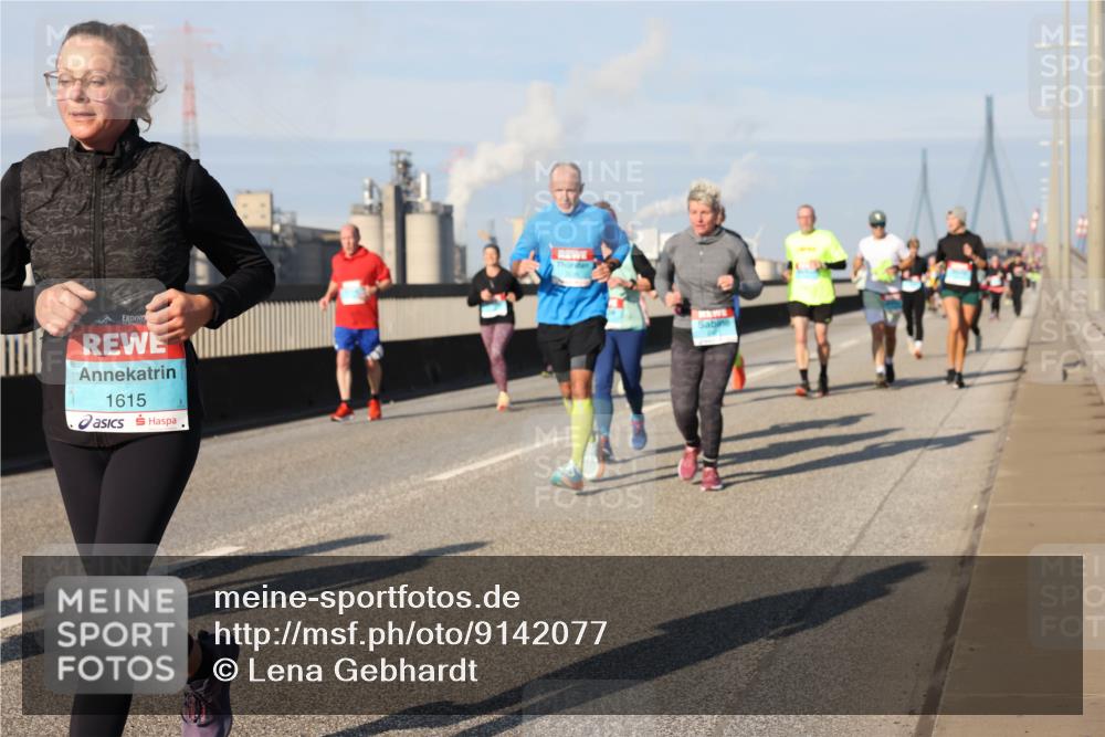 03.10.2025 - Köhlbrandbrückenlauf Lena Gebhardt http://msf.ph/oto/9142077 03.10.2025 09:59:53 Position 2 1615 meine-sportfotos.de