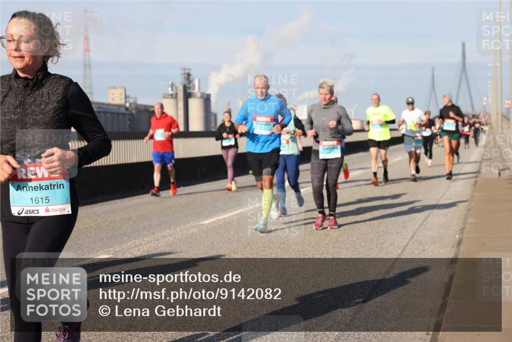 03.10.2025 - Köhlbrandbrückenlauf Lena Gebhardt http://msf.ph/oto/9142082 03.10.2025 09:59:53 Position 2 1615 meine-sportfotos.de
