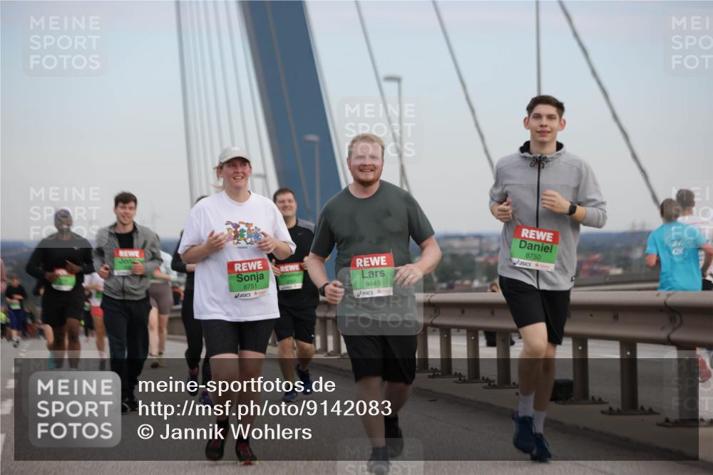 03.10.2025 - Köhlbrandbrückenlauf Jannik Wohlers http://msf.ph/oto/9142083 03.10.2025 15:40:34 Position 1 8751, 8749, 8750, 37, 42 meine-sportfotos.de