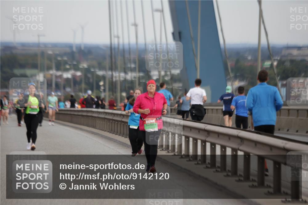 03.10.2025 - Köhlbrandbrückenlauf Jannik Wohlers http://msf.ph/oto/9142120 03.10.2025 15:41:17 Position 1  meine-sportfotos.de