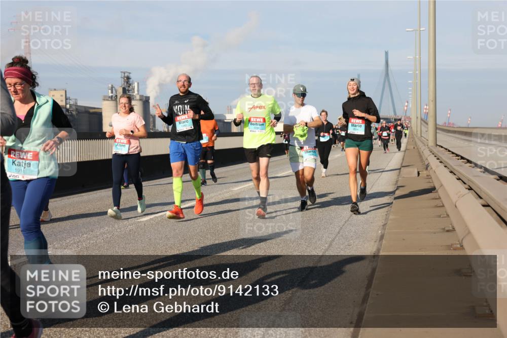 03.10.2025 - Köhlbrandbrückenlauf Lena Gebhardt http://msf.ph/oto/9142133 03.10.2025 09:59:55 Position 2 1911, 1731, 2514 meine-sportfotos.de