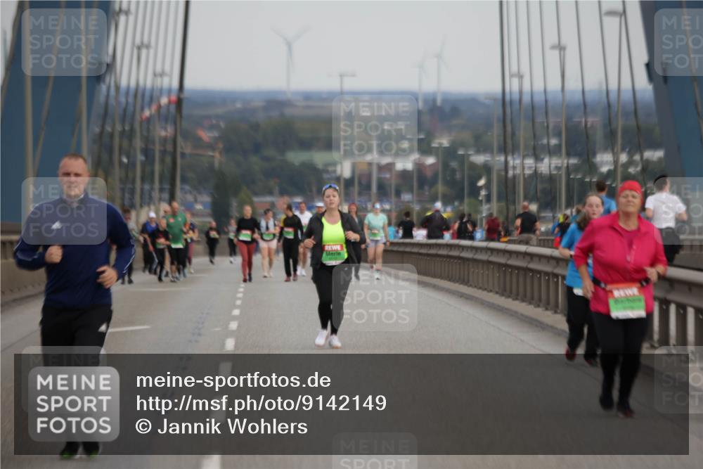03.10.2025 - Köhlbrandbrückenlauf Jannik Wohlers http://msf.ph/oto/9142149 03.10.2025 15:41:19 Position 1  meine-sportfotos.de