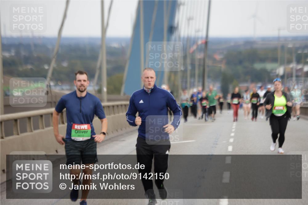 03.10.2025 - Köhlbrandbrückenlauf Jannik Wohlers http://msf.ph/oto/9142150 03.10.2025 15:41:20 Position 1 8672 meine-sportfotos.de