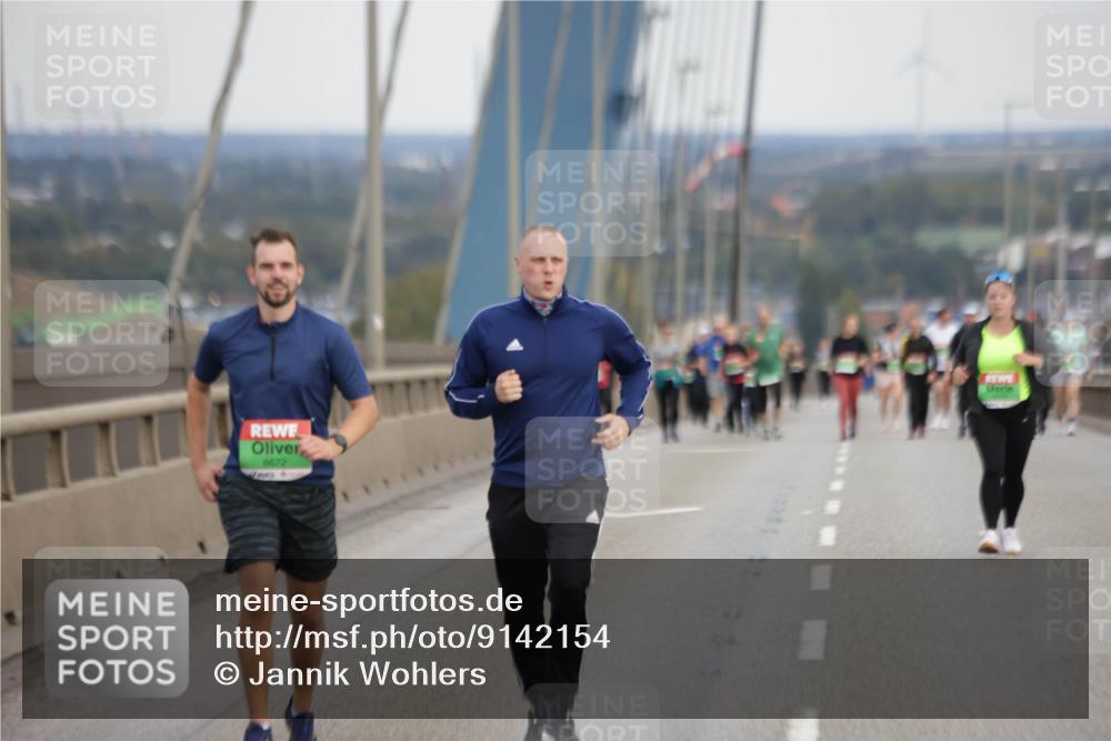 03.10.2025 - Köhlbrandbrückenlauf Jannik Wohlers http://msf.ph/oto/9142154 03.10.2025 15:41:20 Position 1 8672 meine-sportfotos.de