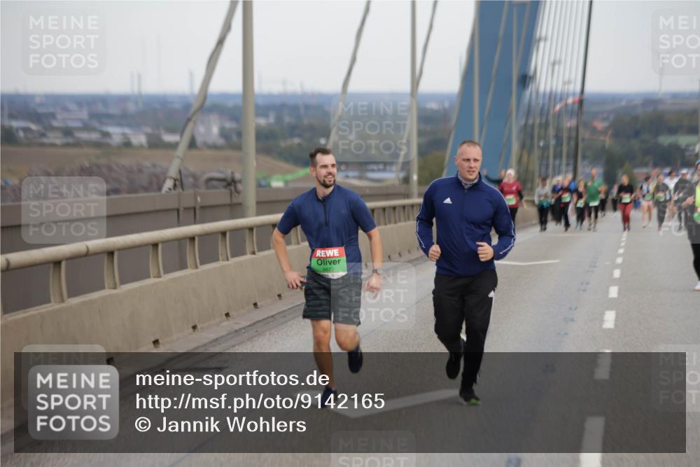03.10.2025 - Köhlbrandbrückenlauf Jannik Wohlers http://msf.ph/oto/9142165 03.10.2025 15:41:21 Position 1 8672 meine-sportfotos.de