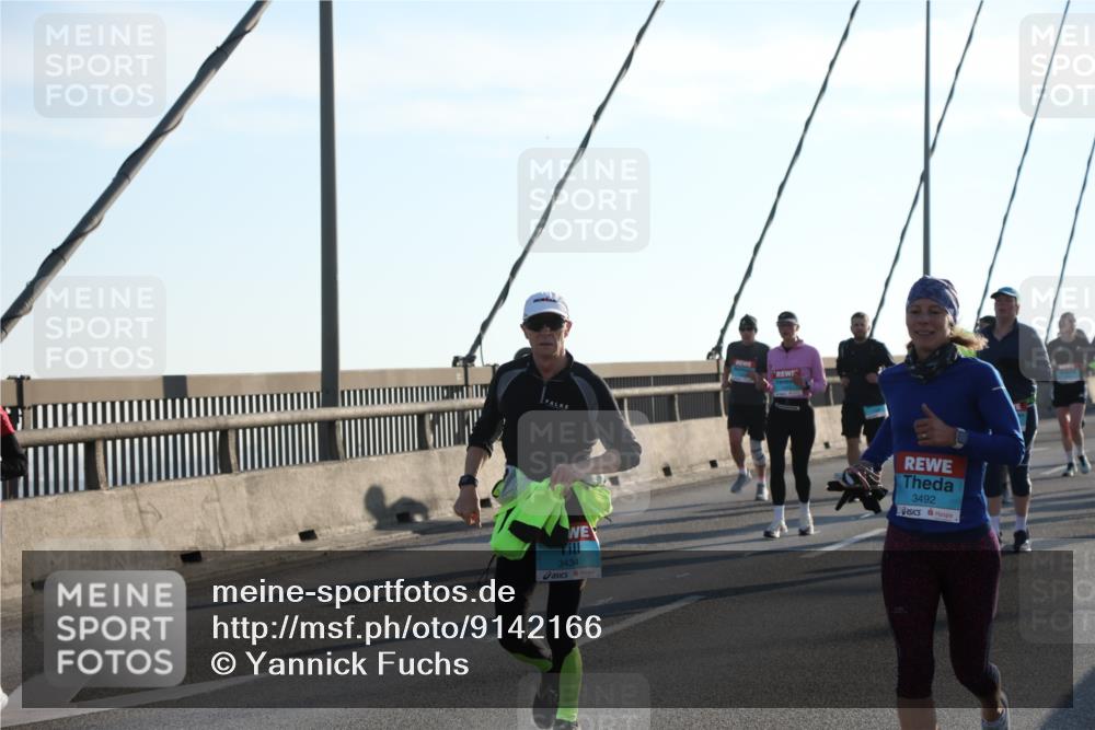 03.10.2025 - Köhlbrandbrückenlauf Yannick Fuchs http://msf.ph/oto/9142166 03.10.2025 08:27:35 Position 2 3434, 3492 meine-sportfotos.de