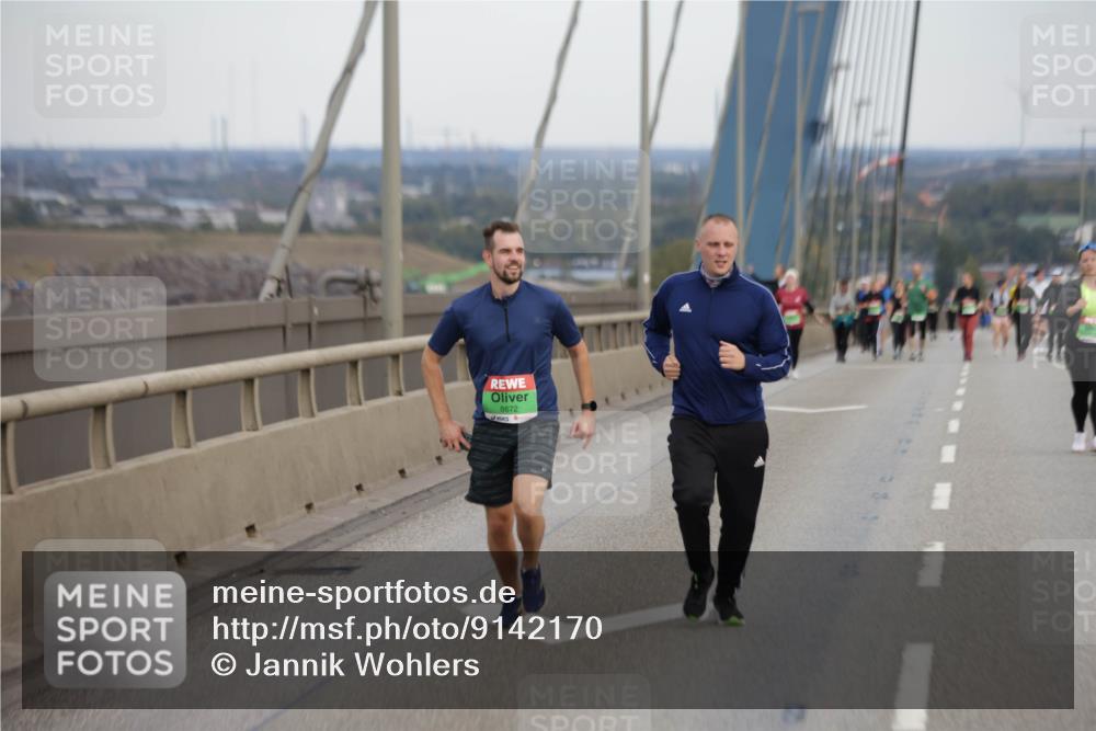 03.10.2025 - Köhlbrandbrückenlauf Jannik Wohlers http://msf.ph/oto/9142170 03.10.2025 15:41:21 Position 1 8672 meine-sportfotos.de