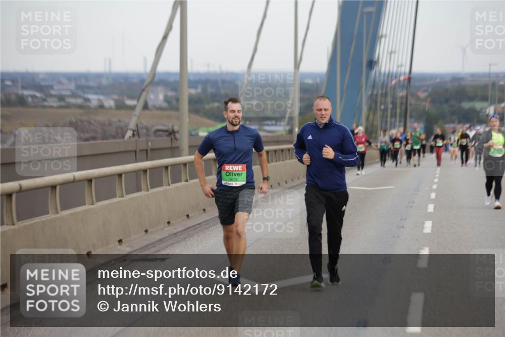 03.10.2025 - Köhlbrandbrückenlauf Jannik Wohlers http://msf.ph/oto/9142172 03.10.2025 15:41:21 Position 1 8672 meine-sportfotos.de