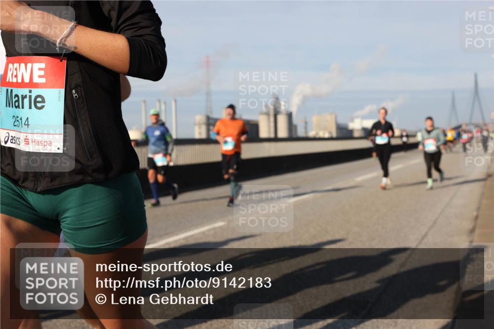 03.10.2025 - Köhlbrandbrückenlauf Lena Gebhardt http://msf.ph/oto/9142183 03.10.2025 09:59:58 Position 2 2514 meine-sportfotos.de