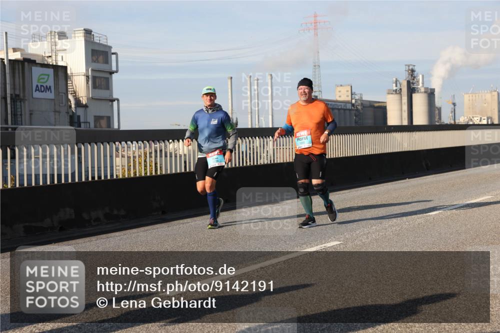 03.10.2025 - Köhlbrandbrückenlauf Lena Gebhardt http://msf.ph/oto/9142191 03.10.2025 09:59:59 Position 2 1593, 1 meine-sportfotos.de