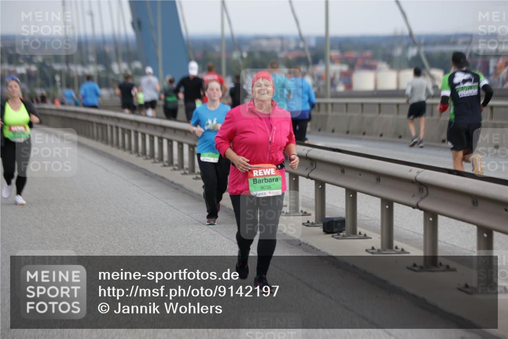 03.10.2025 - Köhlbrandbrückenlauf Jannik Wohlers http://msf.ph/oto/9142197 03.10.2025 15:41:26 Position 1 9035 meine-sportfotos.de