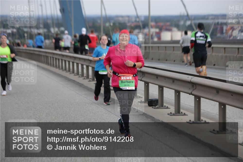 03.10.2025 - Köhlbrandbrückenlauf Jannik Wohlers http://msf.ph/oto/9142208 03.10.2025 15:41:26 Position 1 9035 meine-sportfotos.de