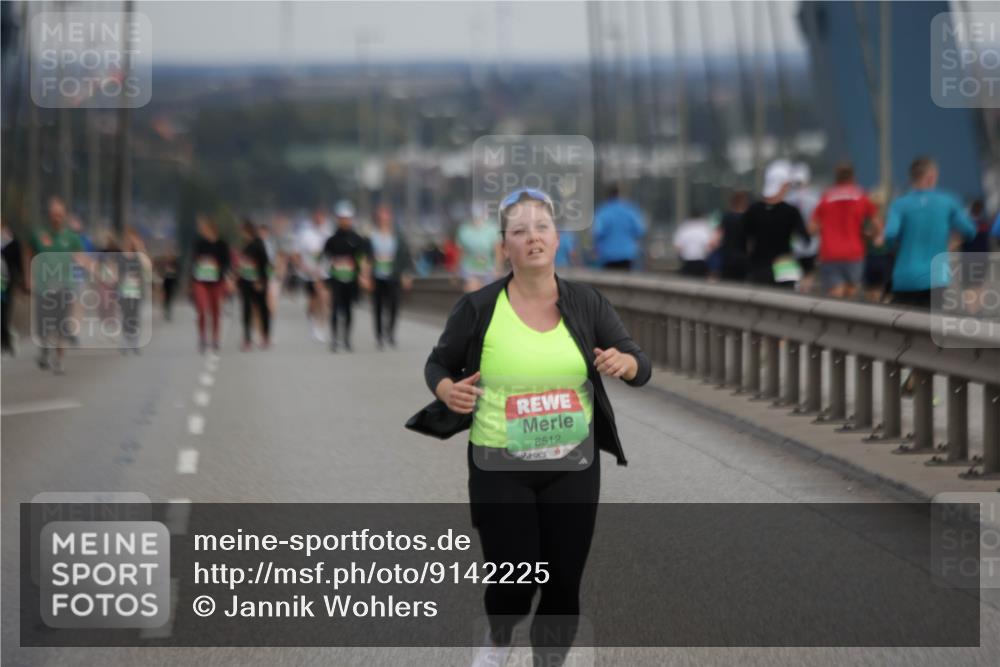 03.10.2025 - Köhlbrandbrückenlauf Jannik Wohlers http://msf.ph/oto/9142225 03.10.2025 15:41:29 Position 1 1, 8512 meine-sportfotos.de