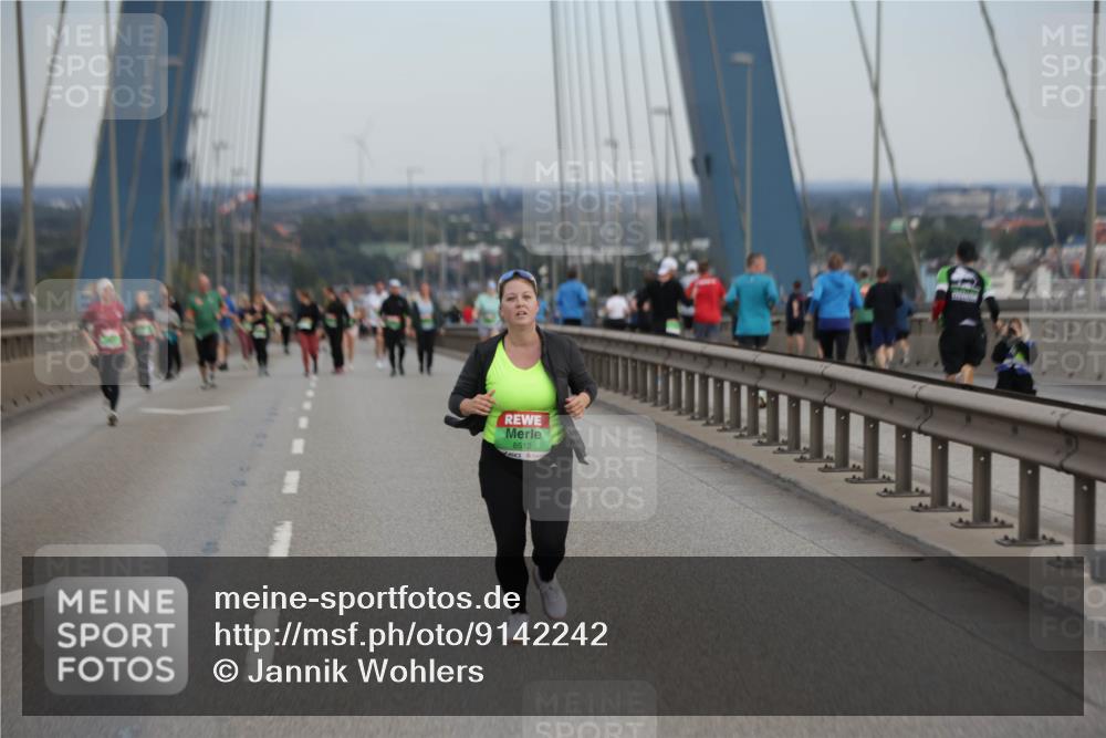 03.10.2025 - Köhlbrandbrückenlauf Jannik Wohlers http://msf.ph/oto/9142242 03.10.2025 15:41:29 Position 1 8512 meine-sportfotos.de