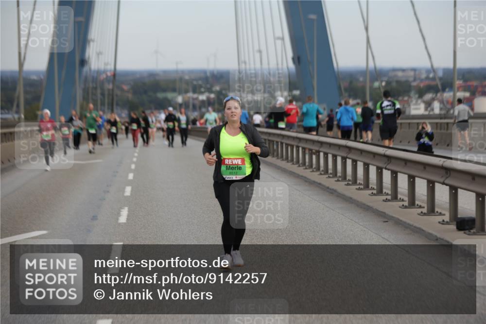 03.10.2025 - Köhlbrandbrückenlauf Jannik Wohlers http://msf.ph/oto/9142257 03.10.2025 15:41:29 Position 1 8512 meine-sportfotos.de