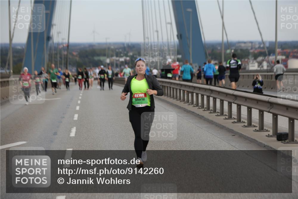 03.10.2025 - Köhlbrandbrückenlauf Jannik Wohlers http://msf.ph/oto/9142260 03.10.2025 15:41:30 Position 1 8512 meine-sportfotos.de