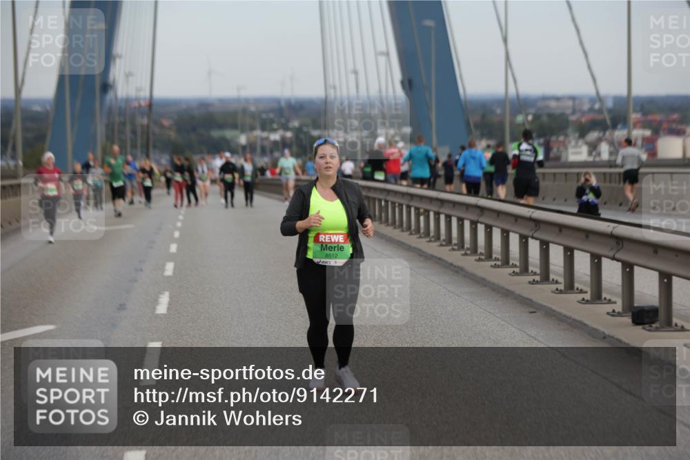 03.10.2025 - Köhlbrandbrückenlauf Jannik Wohlers http://msf.ph/oto/9142271 03.10.2025 15:41:30 Position 1 8512 meine-sportfotos.de