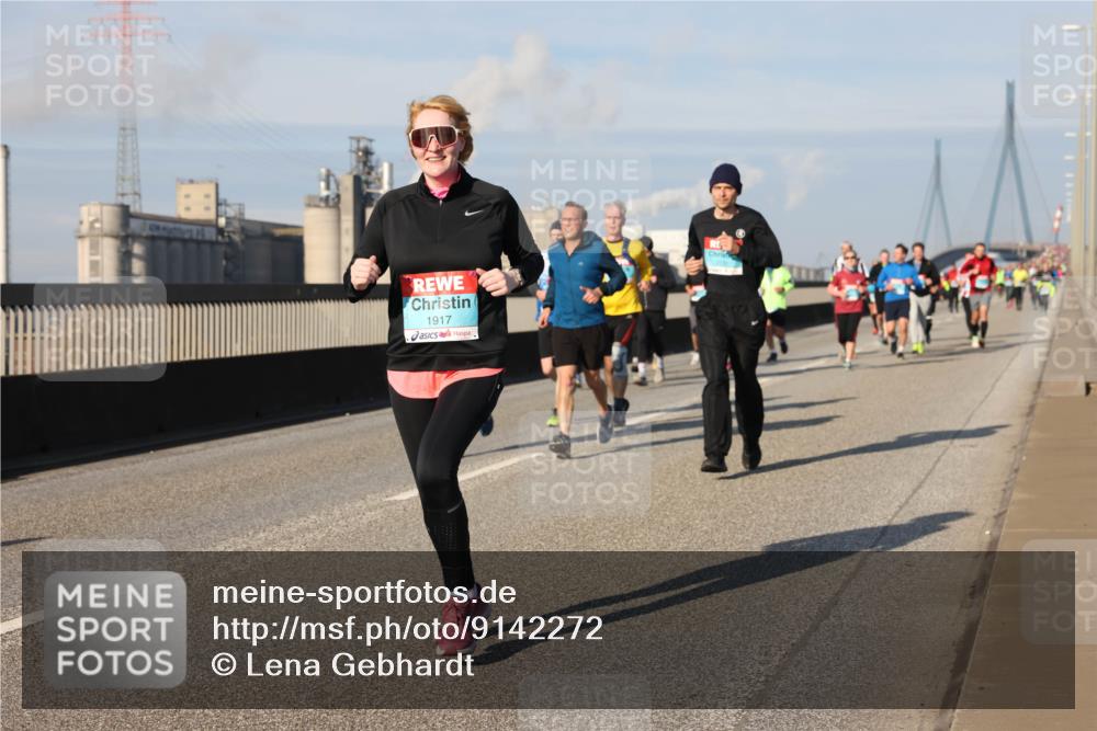 03.10.2025 - Köhlbrandbrückenlauf Lena Gebhardt http://msf.ph/oto/9142272 03.10.2025 10:00:08 Position 2 1917 meine-sportfotos.de