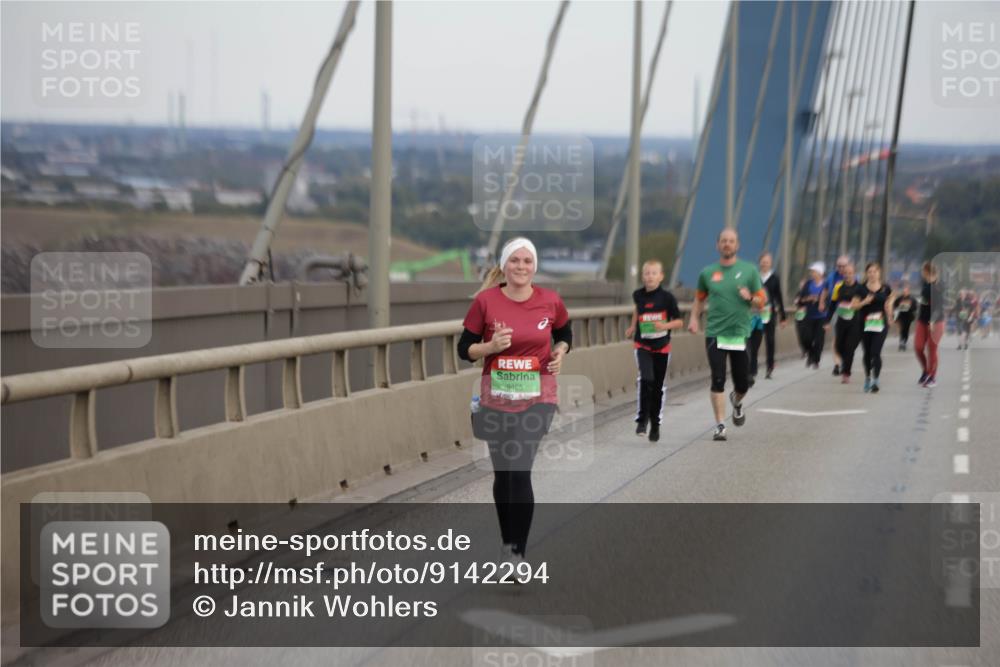 03.10.2025 - Köhlbrandbrückenlauf Jannik Wohlers http://msf.ph/oto/9142294 03.10.2025 15:41:35 Position 1 9465 meine-sportfotos.de