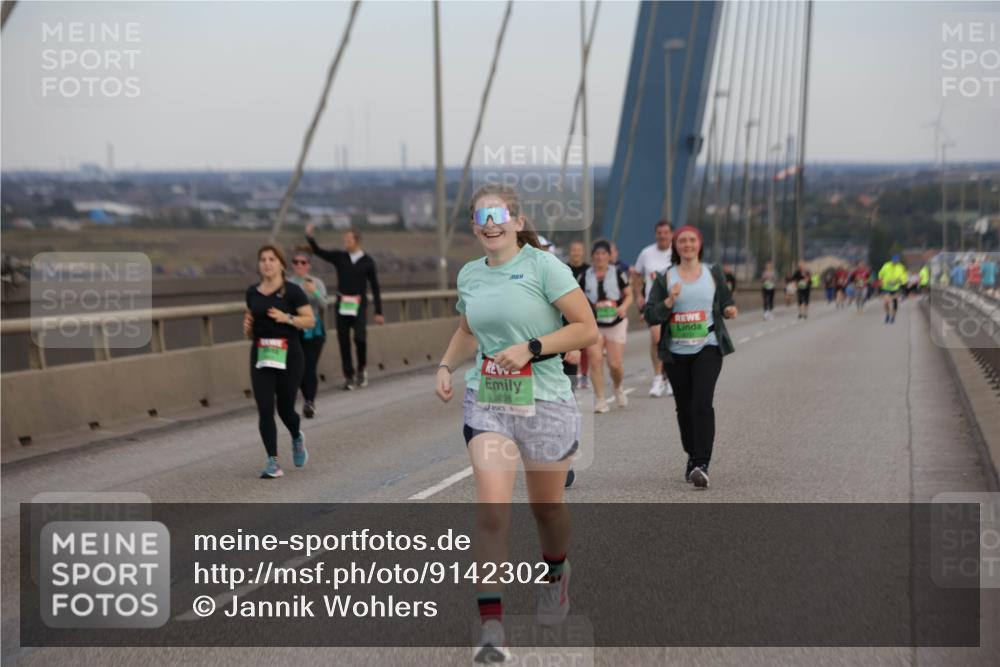 03.10.2025 - Köhlbrandbrückenlauf Jannik Wohlers http://msf.ph/oto/9142302 03.10.2025 15:41:47 Position 1 8298 meine-sportfotos.de
