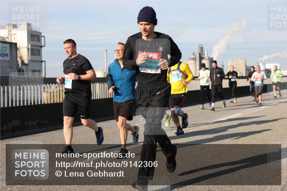03.10.2025 - Köhlbrandbrückenlauf Lena Gebhardt http://msf.ph/oto/9142306 03.10.2025 10:00:11 Position 2 2231 meine-sportfotos.de