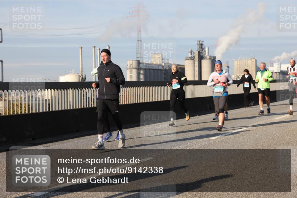 03.10.2025 - Köhlbrandbrückenlauf Lena Gebhardt http://msf.ph/oto/9142338 03.10.2025 10:00:13 Position 2 1746 meine-sportfotos.de