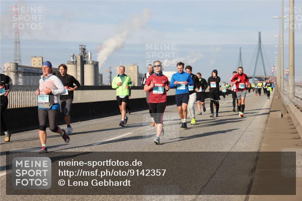 03.10.2025 - Köhlbrandbrückenlauf Lena Gebhardt http://msf.ph/oto/9142357 03.10.2025 10:00:14 Position 2 1746 meine-sportfotos.de