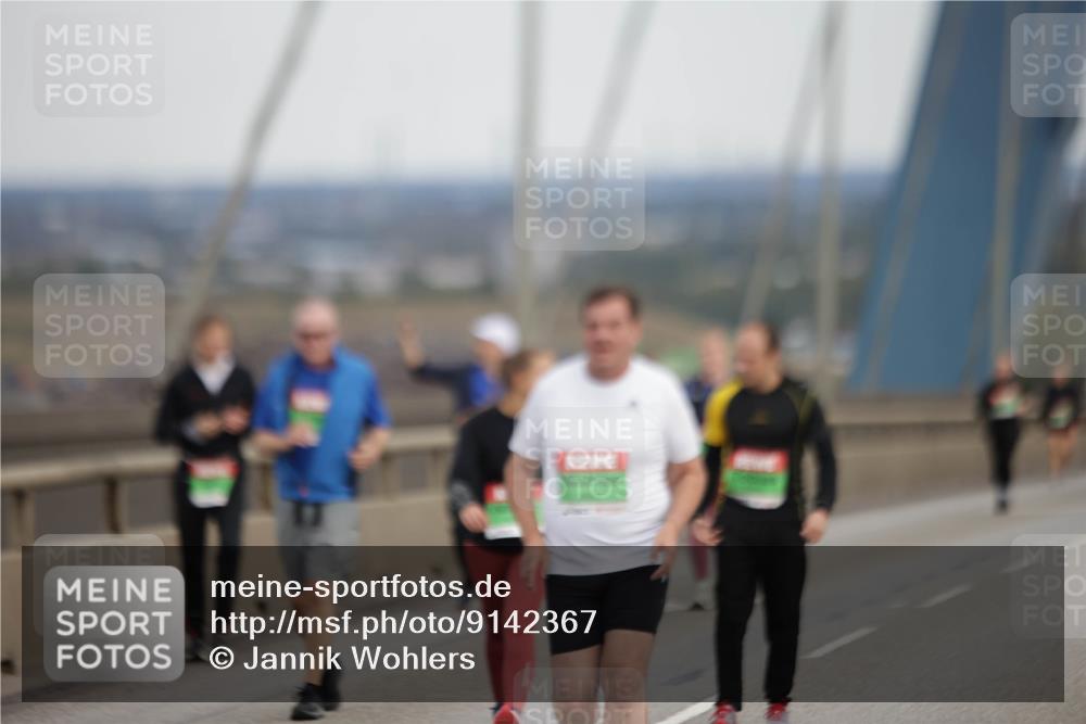03.10.2025 - Köhlbrandbrückenlauf Jannik Wohlers http://msf.ph/oto/9142367 03.10.2025 15:41:53 Position 1 17 meine-sportfotos.de