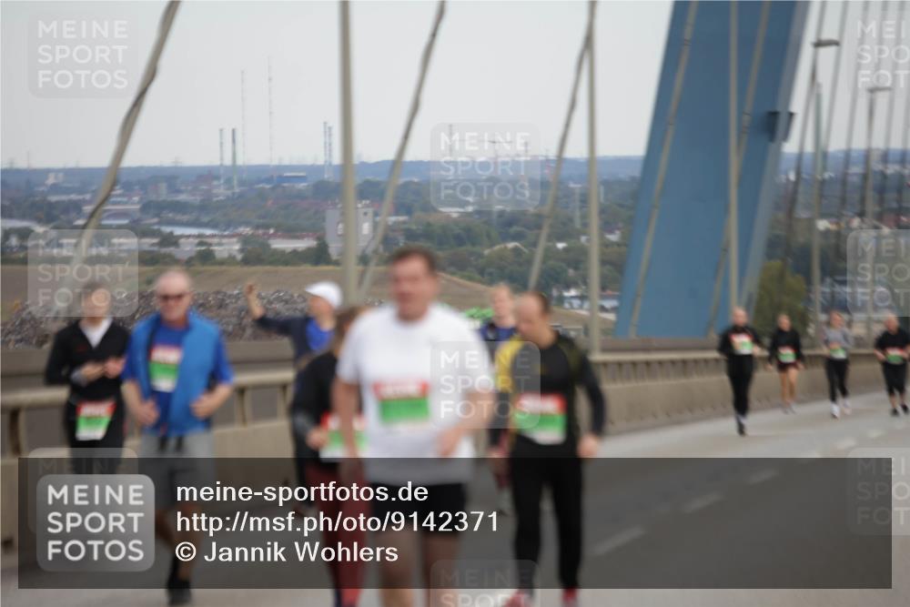03.10.2025 - Köhlbrandbrückenlauf Jannik Wohlers http://msf.ph/oto/9142371 03.10.2025 15:41:54 Position 1  meine-sportfotos.de