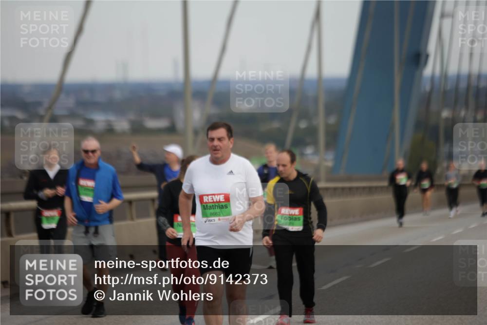 03.10.2025 - Köhlbrandbrückenlauf Jannik Wohlers http://msf.ph/oto/9142373 03.10.2025 15:41:54 Position 1 8663, 9375 meine-sportfotos.de
