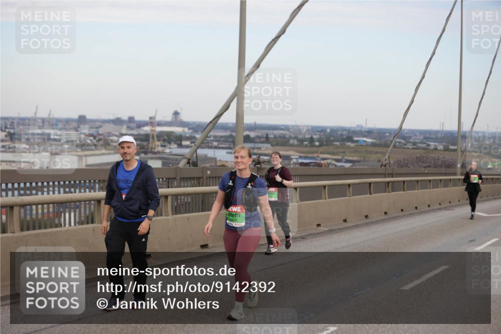 03.10.2025 - Köhlbrandbrückenlauf Jannik Wohlers http://msf.ph/oto/9142392 03.10.2025 15:42:06 Position 1 8664 meine-sportfotos.de