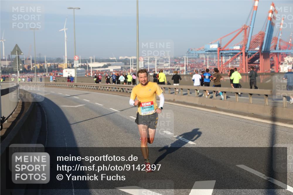 03.10.2025 - Köhlbrandbrückenlauf Yannick Fuchs http://msf.ph/oto/9142397 03.10.2025 08:28:00 Position 2 3590 meine-sportfotos.de