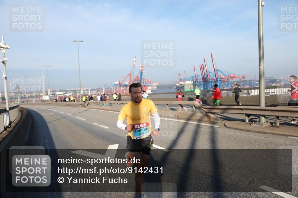 03.10.2025 - Köhlbrandbrückenlauf Yannick Fuchs http://msf.ph/oto/9142431 03.10.2025 08:28:01 Position 2 3590 meine-sportfotos.de