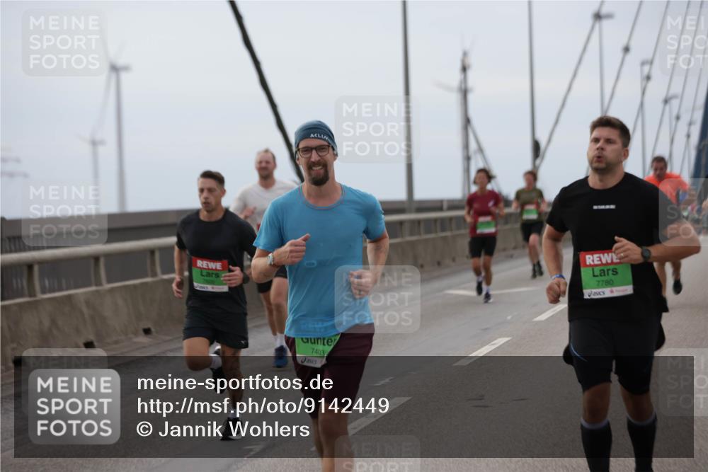 03.10.2025 - Köhlbrandbrückenlauf Jannik Wohlers http://msf.ph/oto/9142449 03.10.2025 15:42:24 Position 1 7403, 7780 meine-sportfotos.de