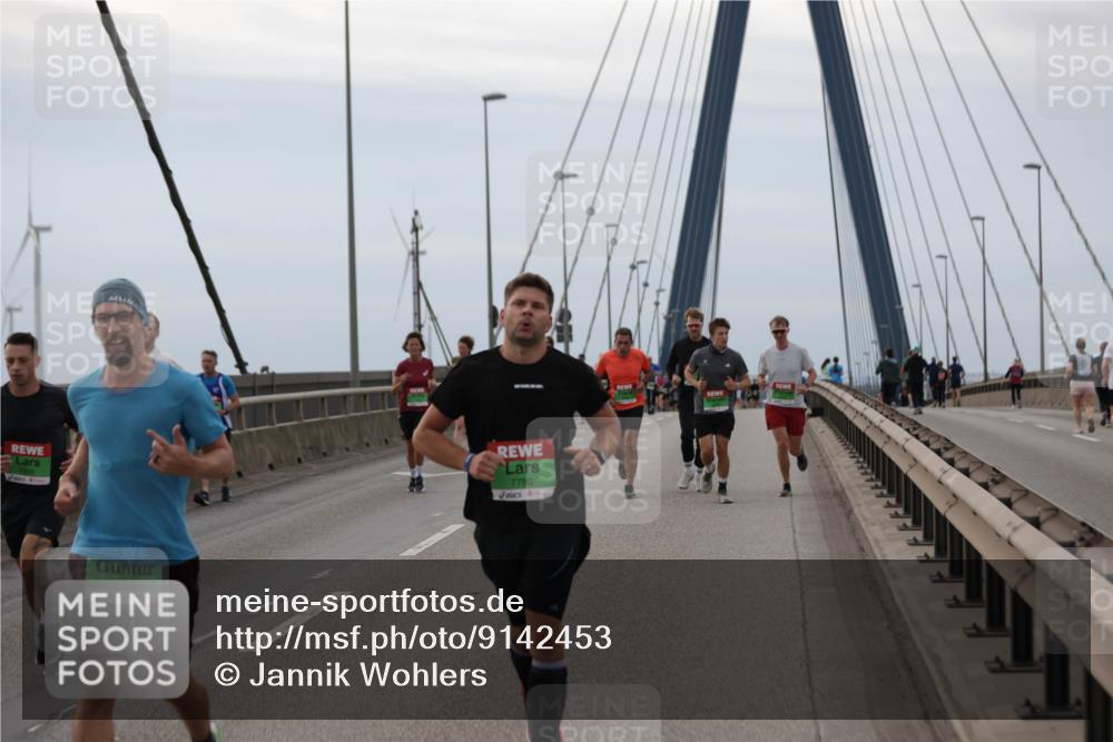 03.10.2025 - Köhlbrandbrückenlauf Jannik Wohlers http://msf.ph/oto/9142453 03.10.2025 15:42:25 Position 1 7403, 7780 meine-sportfotos.de