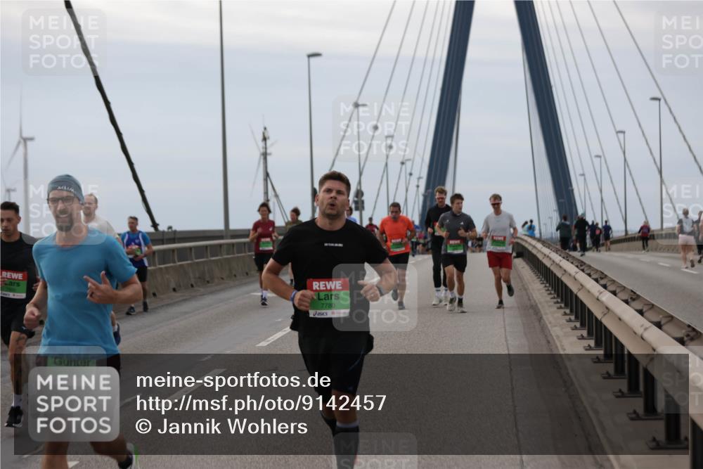 03.10.2025 - Köhlbrandbrückenlauf Jannik Wohlers http://msf.ph/oto/9142457 03.10.2025 15:42:25 Position 1 7403, 7780 meine-sportfotos.de