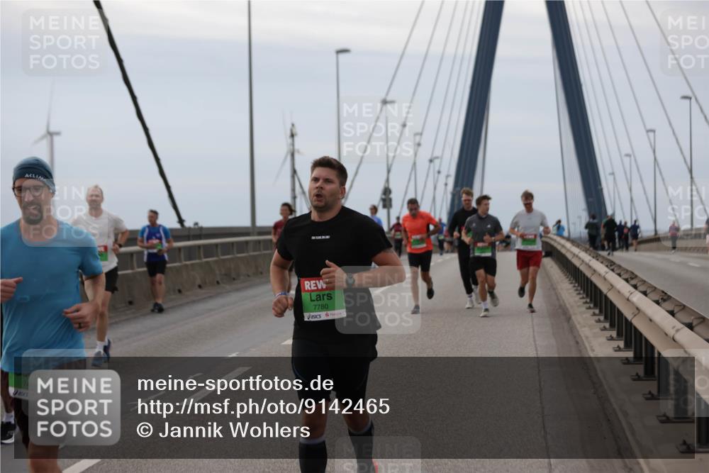 03.10.2025 - Köhlbrandbrückenlauf Jannik Wohlers http://msf.ph/oto/9142465 03.10.2025 15:42:25 Position 1 7403, 7780 meine-sportfotos.de